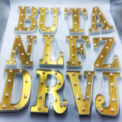 Letras de la A a la Z Led dorado